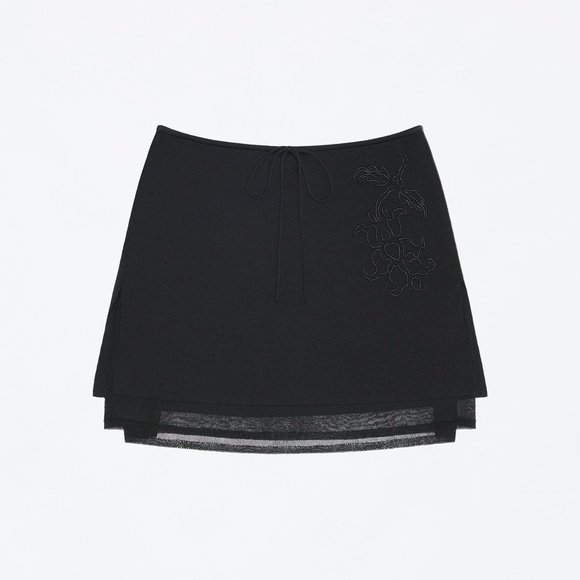 SOLD OUT TankAir FLOWER OF LOVE BEADED SKIRT - Picture 1 of 4